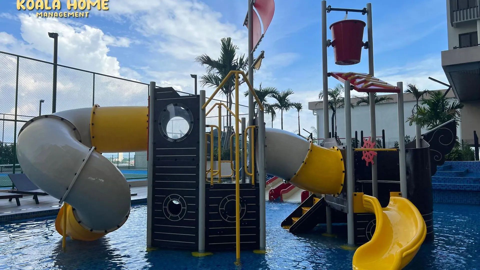 Baliresidences 2-4 Pax Seaview Jonkerstreet Movie Malacca Malaysia