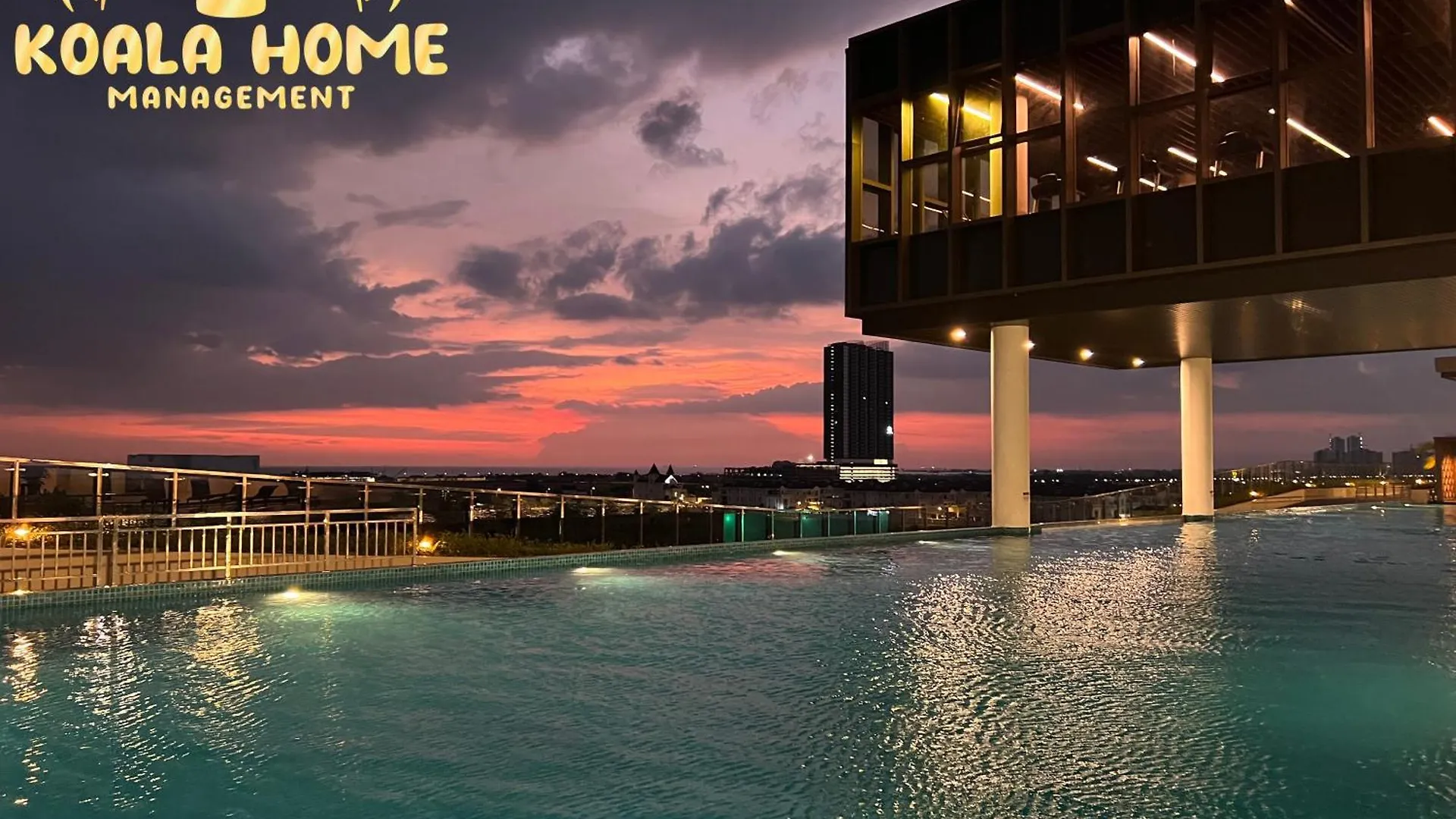 Baliresidences 2-4 Pax Seaview Jonkerstreet Movie Malacca